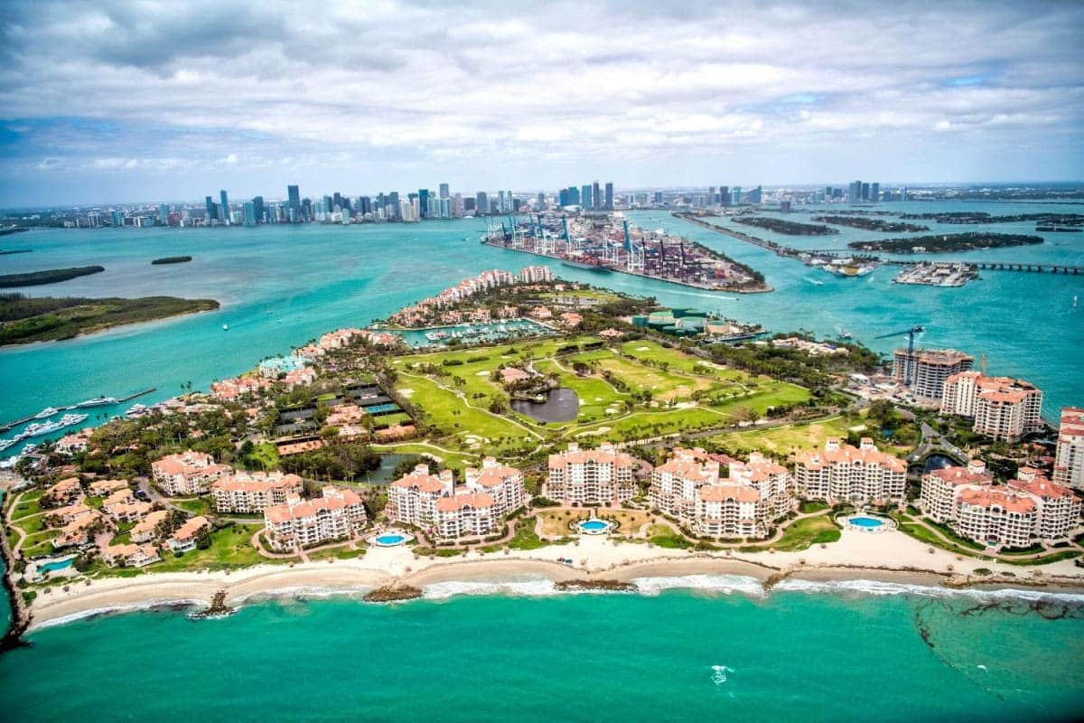 Đảo Fisher Island.